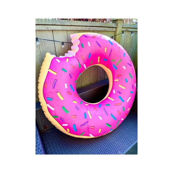 Adult Donut Floaty - Picture 1 of 5